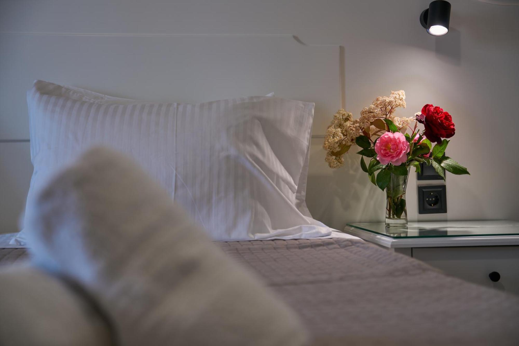 Fiona Apartments Róda Eksteriør bilde