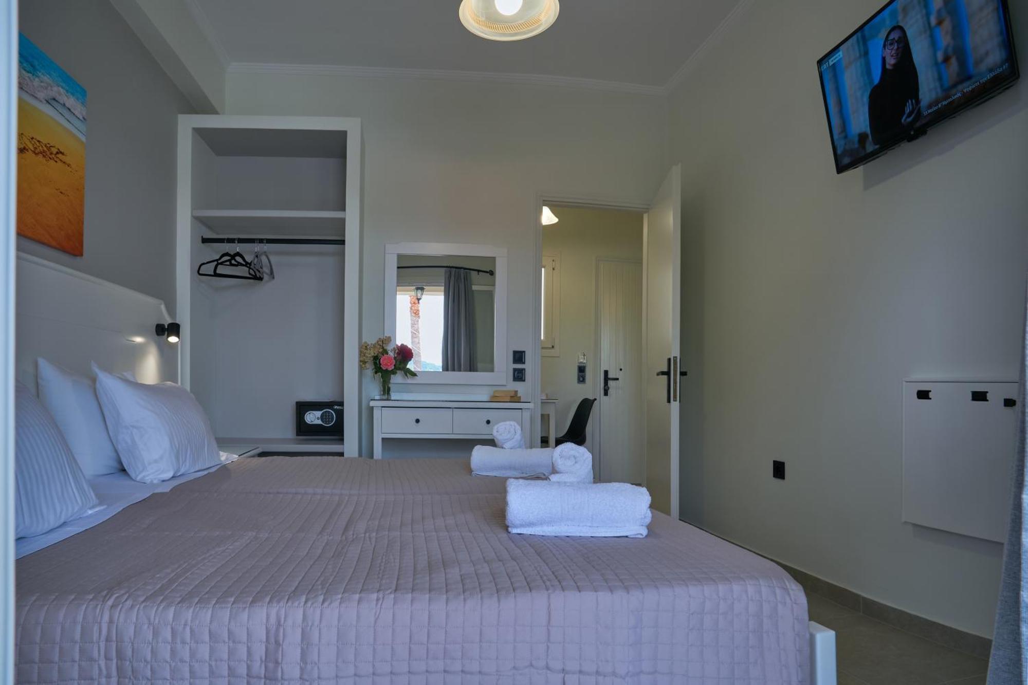 Fiona Apartments Róda Eksteriør bilde